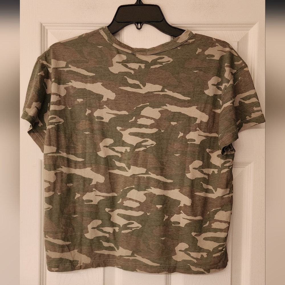MONROW Tonal Camo Vintage Style Tee In Light Camouflage w/Boxy fit - Picture 4 of 8